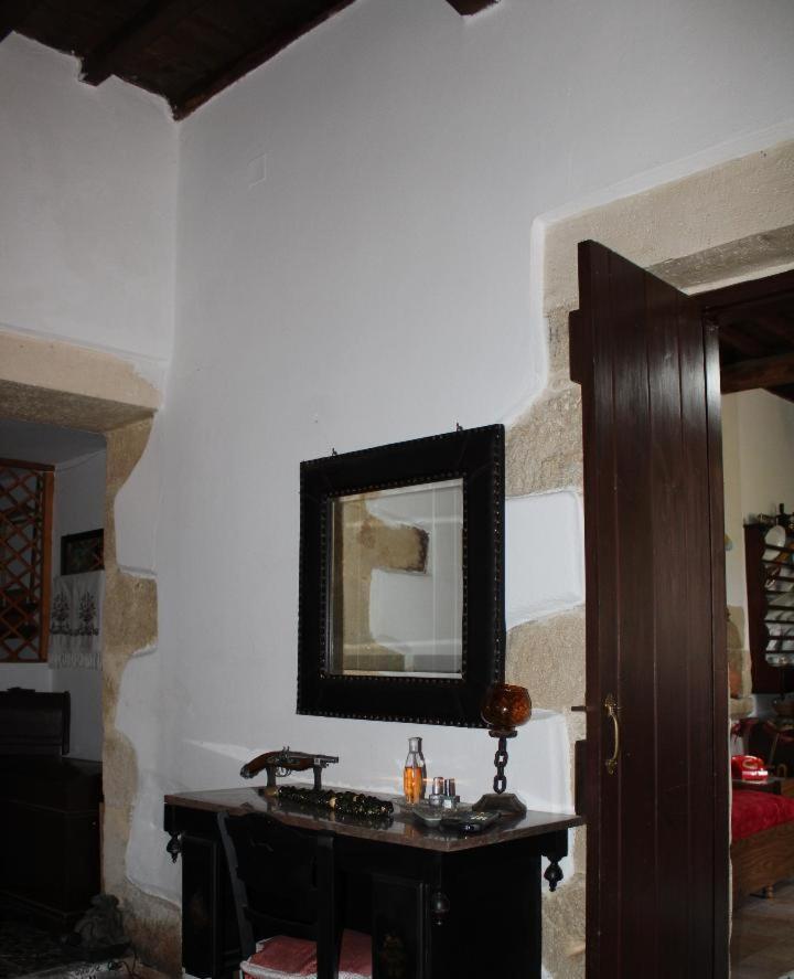 Traditional House Maria Azoyiras ภายนอก รูปภาพ