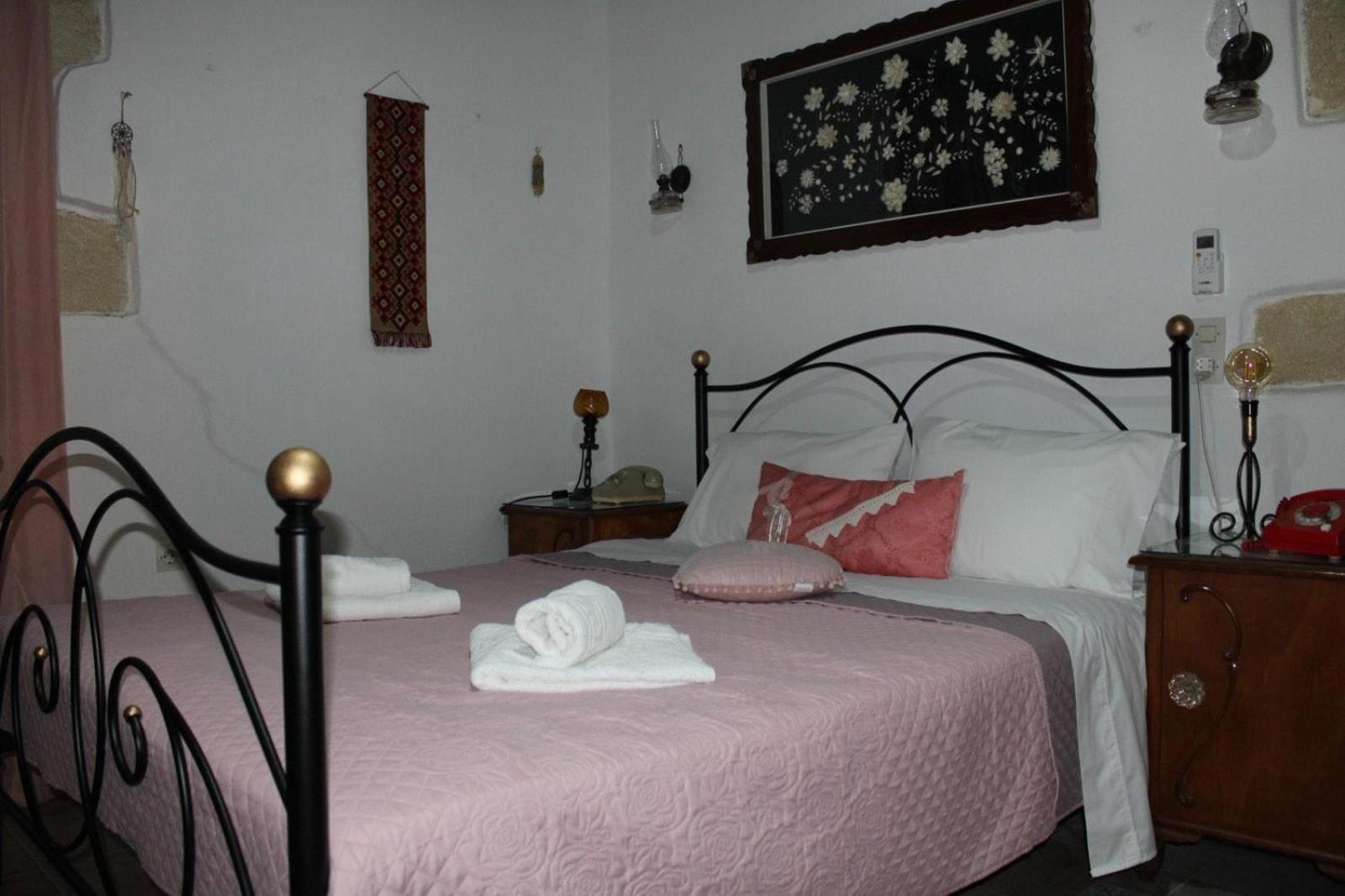 Traditional House Maria Azoyiras ภายนอก รูปภาพ